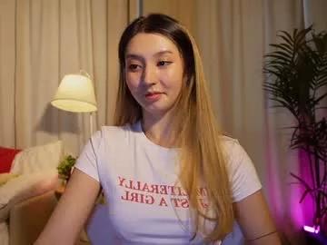 sarasuo model from Chaturbate