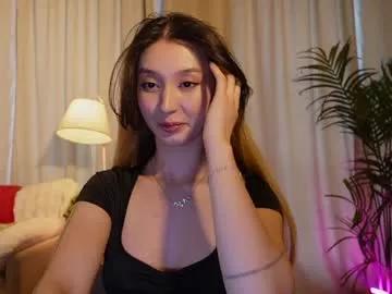 sarasuo model from Chaturbate