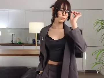 wildahessel model from Chaturbate