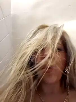 Photos of _Abril-Office1 from StripChat is Freechat