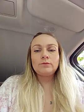 Photos of Bondgirl_013 from StripChat is Freechat
