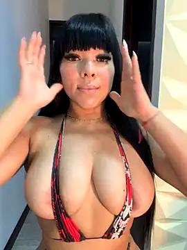 Photos of BrendaCrean from StripChat is Freechat