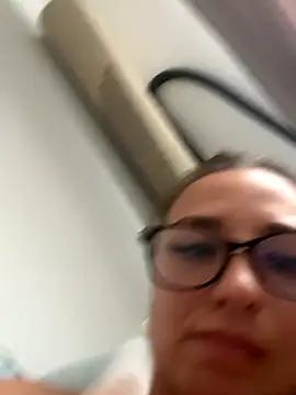 Photos of Celine_charme from StripChat is Freechat