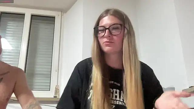 Photos of coupleonX2024 from StripChat is Freechat