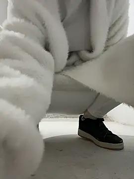 Photos of Cumonmme from StripChat is Freechat