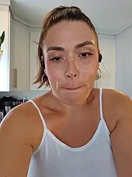 Photos of Ellie-L-Elizabeth from StripChat is Freechat