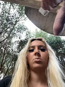 Photos of hotamanda01 from StripChat is Freechat