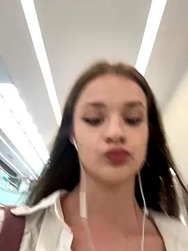 Photos of KittyQueeny from StripChat is Freechat