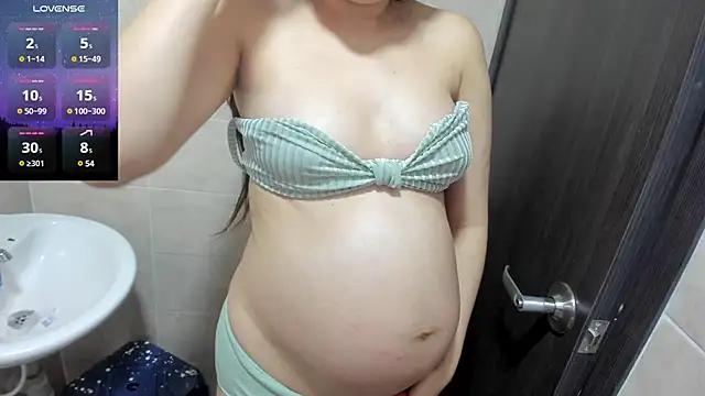 Photos of kumi_27 from StripChat is Freechat
