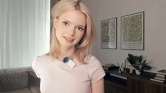Photos of LaureMestler from StripChat is Freechat