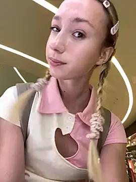 Photos of Lia__Love from StripChat is Freechat