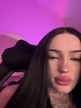 Photos of madelinexx from StripChat is Freechat