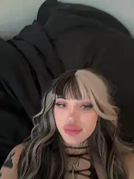 Photos of madelinexx from StripChat is Freechat