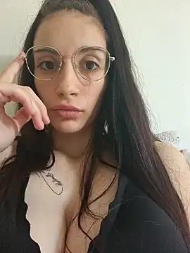 Photos of Michou02xXx from StripChat is Freechat