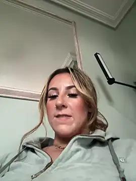 Photos of Missyemily from StripChat is Freechat