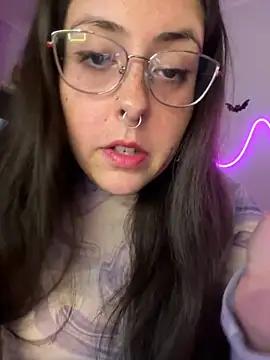 Photos of Mizztikaa from StripChat is Freechat