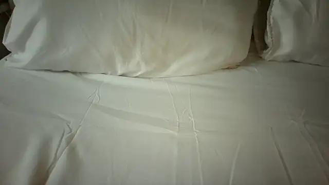 Photos of NaughtyMrsKnox from StripChat is Private