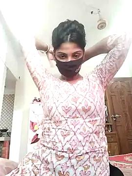 Photos of Queen-Any from StripChat is Freechat