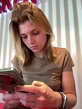 Photos of ValenciaShock from StripChat is Freechat