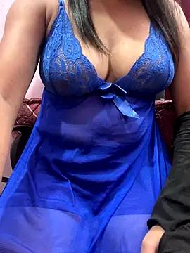 Photos of Your_lallela from StripChat is Group